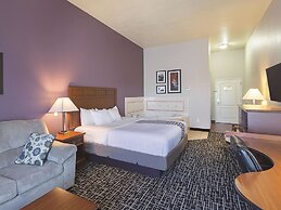 La Quinta Inn & Suites by Wyndham Bowling Green