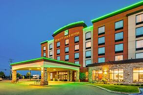 Quality Inn & Suites Levis