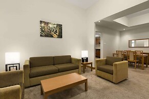 Ramada Hotel & Suites by Wyndham Ajman