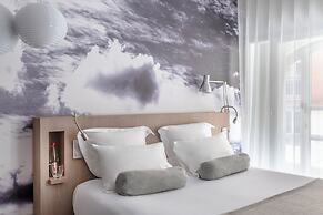 Le Grand Balcon