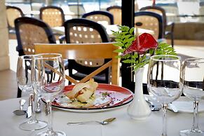 Grand Muthu Golf Plaza Hotel