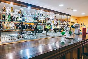 Grand Muthu Golf Plaza Hotel