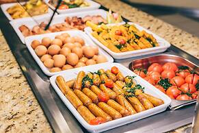 Grand Muthu Golf Plaza Hotel