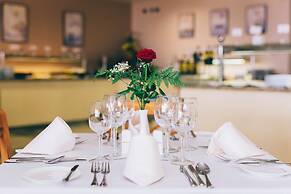 Grand Muthu Golf Plaza Hotel