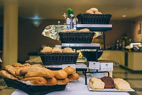 Grand Muthu Golf Plaza Hotel