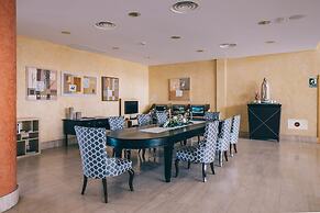 Grand Muthu Golf Plaza Hotel