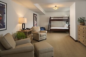 Madeline Hotel & Residences, Auberge Resorts Collection