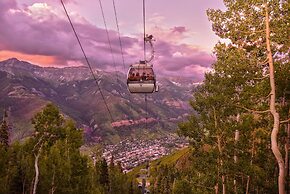 Madeline Hotel & Residences, Auberge Resorts Collection