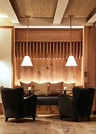 Madeline Hotel & Residences, Auberge Resorts Collection