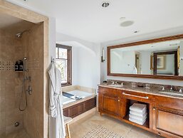 Madeline Hotel & Residences, Auberge Resorts Collection