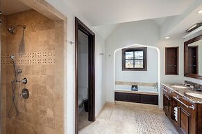 Madeline Hotel & Residences, Auberge Resorts Collection