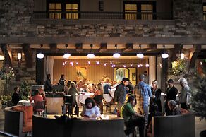 Madeline Hotel & Residences, Auberge Resorts Collection