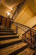 The Sun Court Hotel Yatri