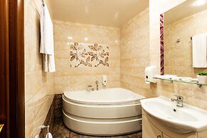 Amaks Congress Hotel