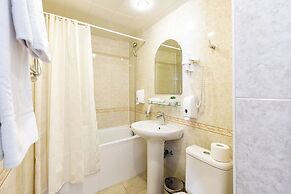 Amaks Congress Hotel