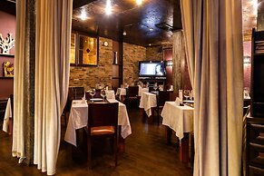 Amaks Congress Hotel