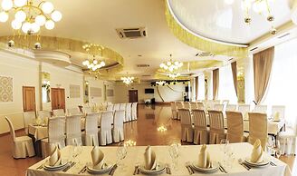 Amaks Congress Hotel