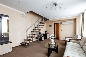 Amaks Congress Hotel