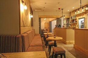 Scarborough Travel and Holiday Lodge