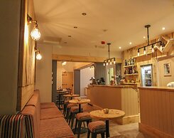 Scarborough Travel and Holiday Lodge