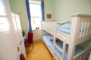 Scarborough Travel and Holiday Lodge