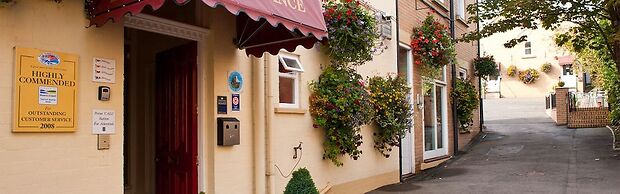 Scarborough Travel and Holiday Lodge