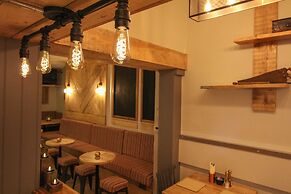 Scarborough Travel and Holiday Lodge