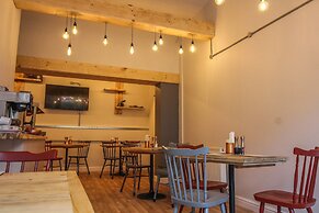 Scarborough Travel and Holiday Lodge