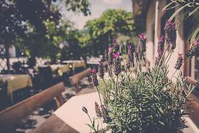 Gasthaus-Hotel beim Dresch