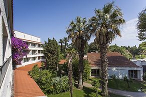 Le Domaine du Mas Blanc by Popinns