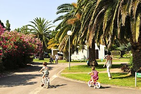 Le Domaine du Mas Blanc by Popinns