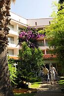 Le Domaine du Mas Blanc by Popinns