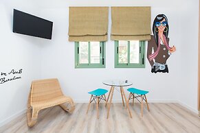 AinB Las Ramblas Colón Apartments