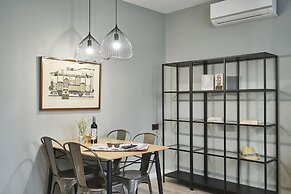 AinB Las Ramblas Colón Apartments