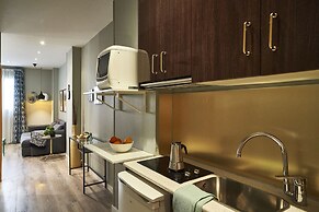 AinB Las Ramblas Colón Apartments