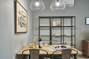 AinB Las Ramblas Colón Apartments