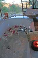 Eagle Tented Lodge & Spa Etosha