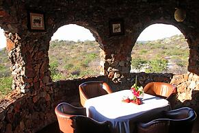 Eagle Tented Lodge & Spa Etosha