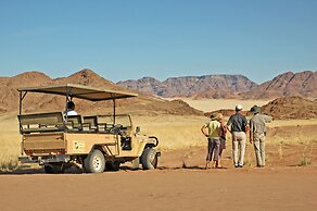 Le Mirage Resort and Spa