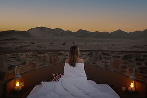 Le Mirage Resort and Spa