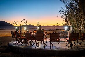 Le Mirage Resort and Spa