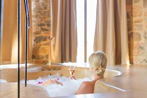 Le Mirage Resort and Spa