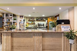 Hotel Avenida Tropical