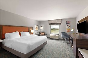 Hampton Inn & Suites Savannah-Airport