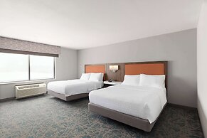 Hampton Inn & Suites Savannah-Airport