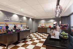 Hampton Inn & Suites Savannah-Airport