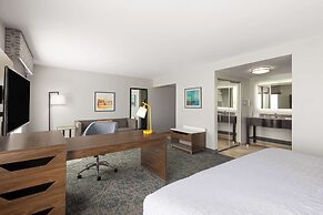 Hampton Inn & Suites Savannah-Airport
