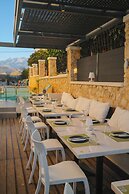 Alexis Hotel