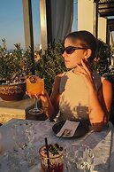 Alexis Hotel