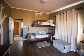 Kalahari Anib Lodge